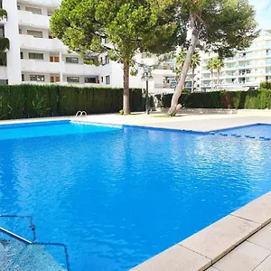 https://saloucarrer-de-pars-playa-centro-piscina.catalonia-hotels.com